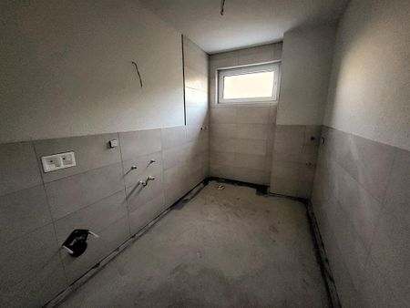 ERSTBEZUG! Schöne 2-Raum Wohnung mit Weitblick und EBK in Tessin! - Photo 2