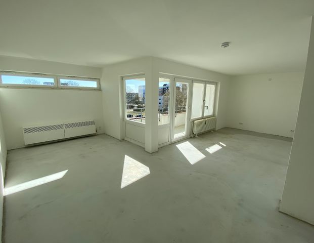 Geräumige 2-Zimmer-Wohnung mit Balkon // 3.OG links - Foto 1