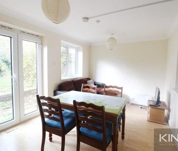 4 bedroom semi-detached house to rent - Photo 2