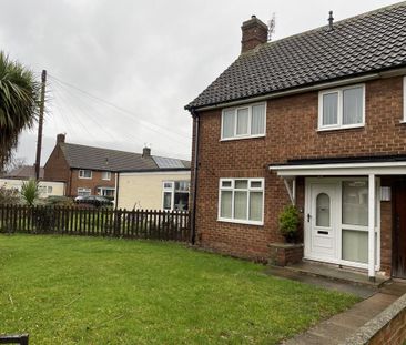 2 bedroom end of terrace house to rent - Photo 5