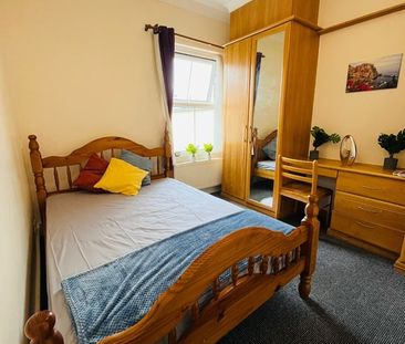 Room in a Shared House, Natal Road, SW16 - Photo 4