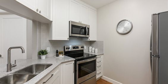 1 Bedroom | 1 Bathroom - 25 Place Casavant, Blainville - Photo 3