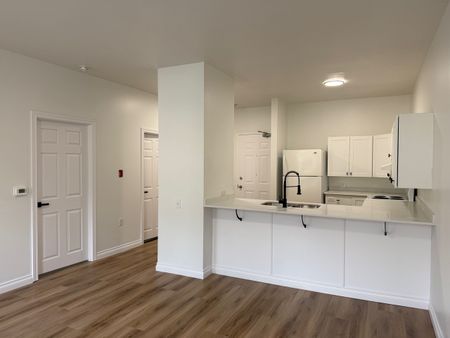 West River Apartments - Photo 3