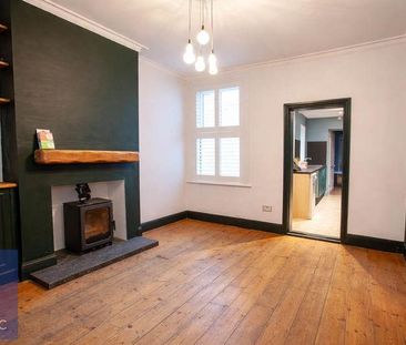 2 bedroom terraced house to rent - Photo 2