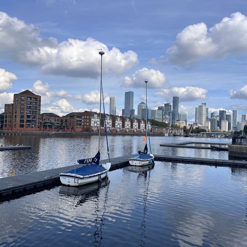 2 Bed Flat, Grand Canal Avenue, SE16 - Photo 1