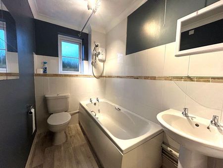 2 bedroom apartment to rent - Photo 5