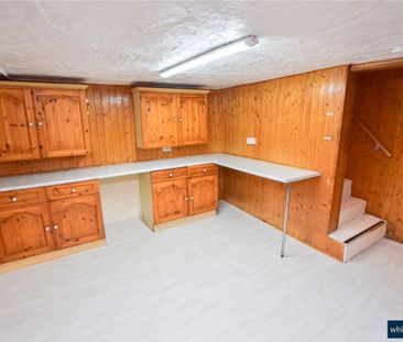 Rydall Place, Leeds, West Yorkshire, LS11 - Photo 3