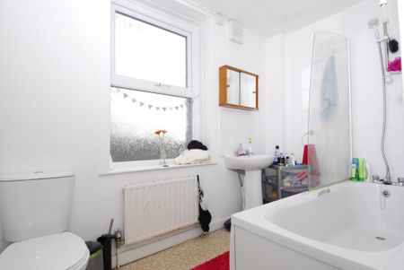 2 bedroom house share to rent - Photo 5