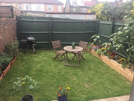 Room in a Shared Flat, Mon - Fri Let, E17 - Photo 5