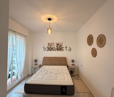 Alquiler de piso en Calle el Califa - Photo 1