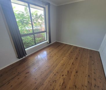 Three bedroom Family Home Plus Home Office And Large Entertaining A... - Photo 3