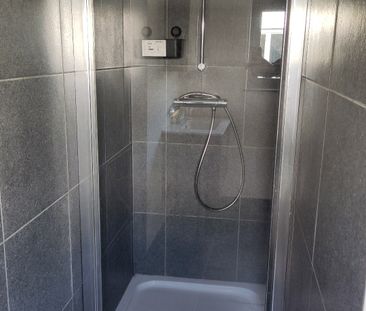 - Sint-Niklaas – appartement 2de verdiep met 1 slaapkamer en garage. - Photo 6