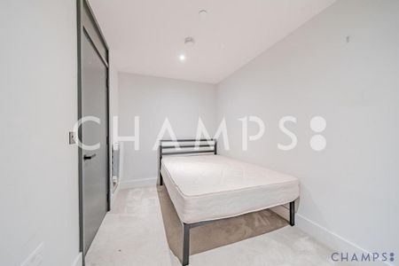 3 bedroom flat to rent - Photo 2