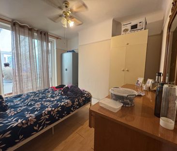 Room in a Shared House, Davidson Road, CR0 - Photo 4