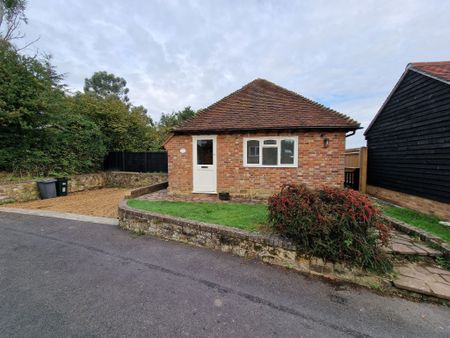 Tylers Barn Annexe, Willow Court, Uckfield, Horney Common, TN22 3EE - Photo 5