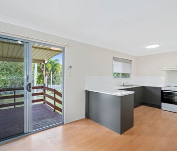 Family home in a great location - Photo 4