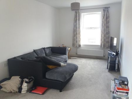 2 bedroom apartment to rent - Photo 2