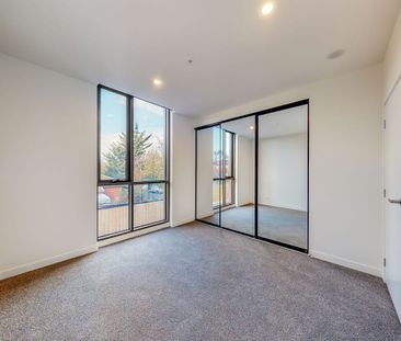 Prime Flemington Living: Style, Space & Accessibility - Photo 4