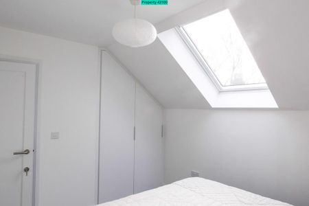 4 bedroom terraced house to rent - Photo 4