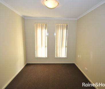 Your Ideal Family Haven on Rannoch Drive - Photo 4