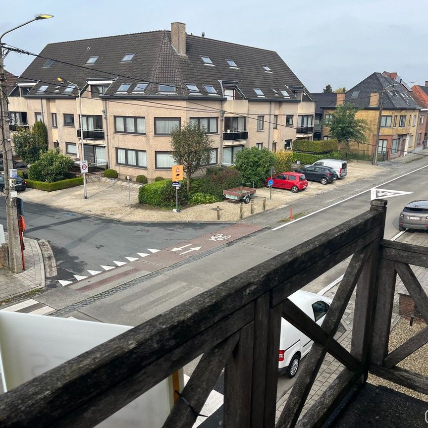 Appartement te huur dicht bij centrum Waregem met ondergrondse parkeerplaats - Photo 1