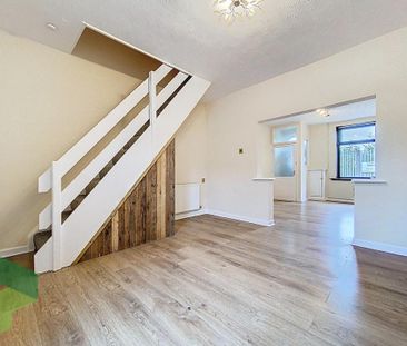 2 bedroom terraced house to rent - Photo 4