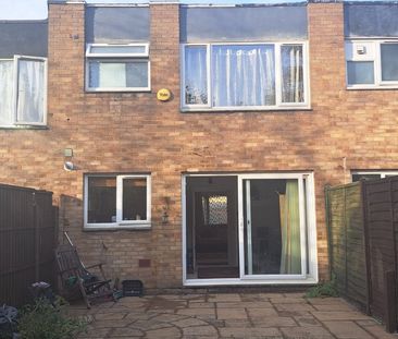 3 Bed Terraced House, Turnpike Link, CR0 - Photo 6