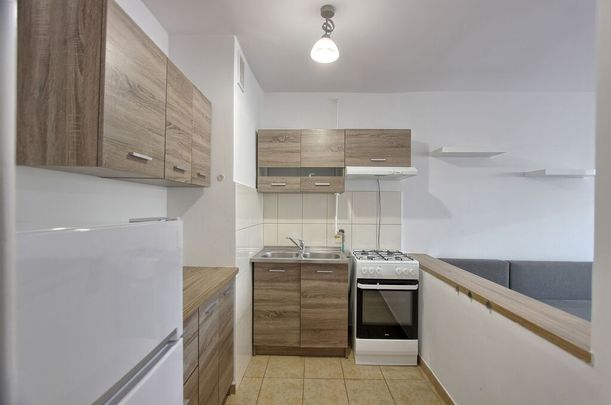 Kompaktowa kawalerka 9 maja Pomorzany - Zdjęcie 1