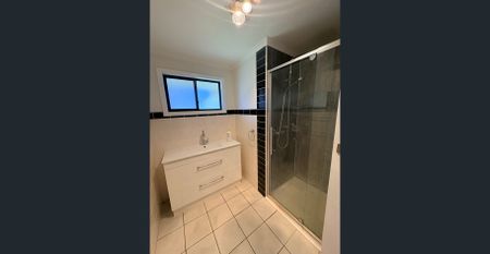 Modern 3-Bedroom Home for Lease – Secure, Spacious & Fully Furnished - Photo 3