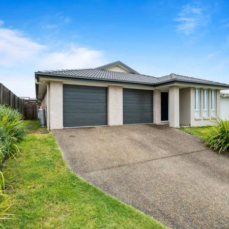 “Modern 1-Bedroom Unit with Garage & Outdoor Patio” - Photo 4