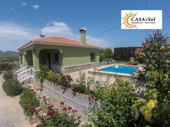 Alquiler de casa o chalet independiente en Camino los Trasouiladeros - Photo 1