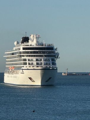 Port Melbourne - Photo 1
