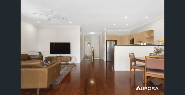 Stylish Family Home in a Prime Cannon Hill Location - Photo 1