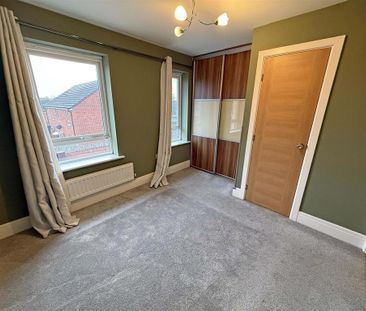 2 bedroom terraced house to rent - Photo 2