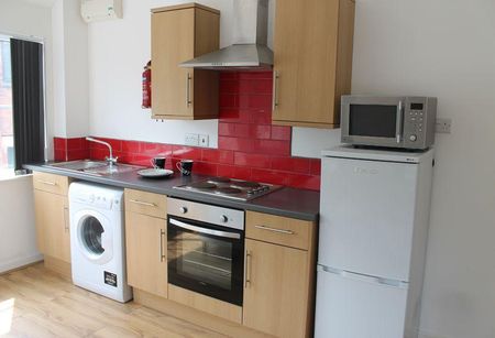 2 bedroom flat to rent - Photo 3