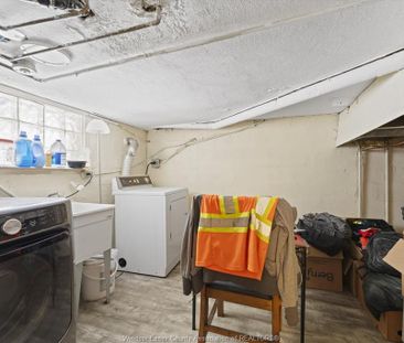 For Lease - 3060 Sandwich Unit# Room 1, Windsor, Ontario - Photo 5