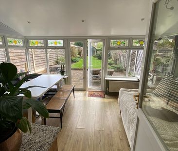 2 Bed Semi-Detached House, Reigate Road, BR1 - Photo 4