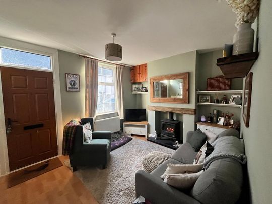 2 bedroom terraced house to rent - Photo 1