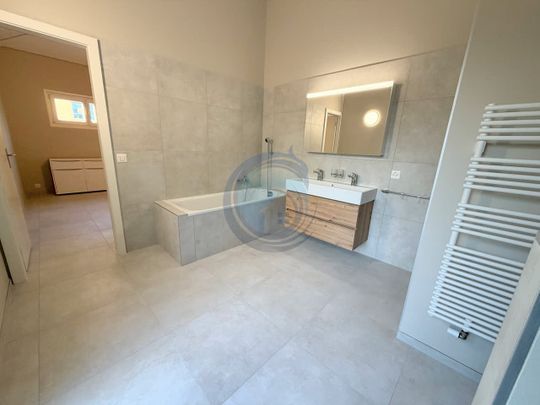 5.5 Zimmer, 200 m², 1. Stock - Photo 1