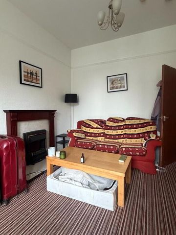 Unit 1, 10 Eglantine Avenue, Belfast, BT9 6DX - Photo 2