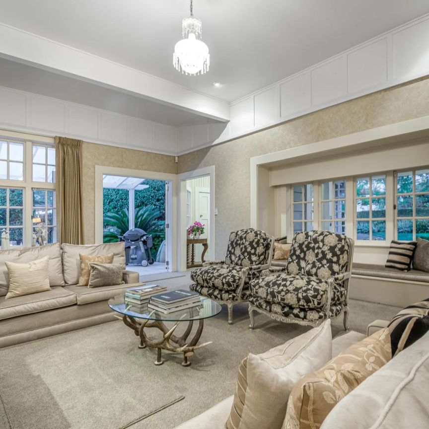 REMUERA - 4 Bedrooms Big House - Photo 1