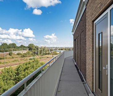 Bart van der Leckhof 82, Holland Park, 1112WT, Diemen - Photo 1