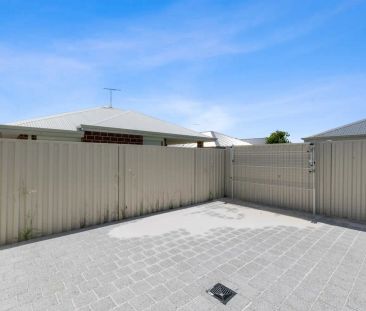 “3 x 2 Family Home in Hilbert” - Photo 6