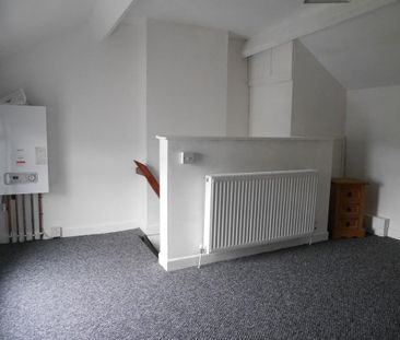 2 bedroom end of terrace house to rent - Photo 3