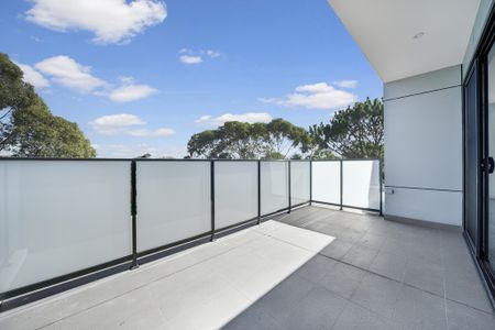 Property available 29/11/2025 , 6 months Lease only. - Photo 4