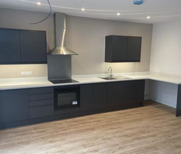 1 Bedroom Apartment To Let - Photo 5