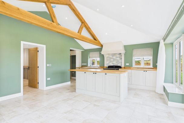5 Bedroom - Photo 1