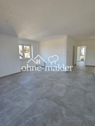 **Design trifft Komfort: Wohnen mit Stil !** - Photo 1