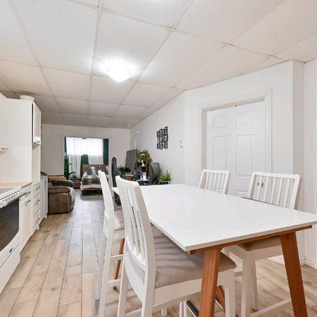 3 1/2 vieux Longueuil animaux acceptés - Photo 4