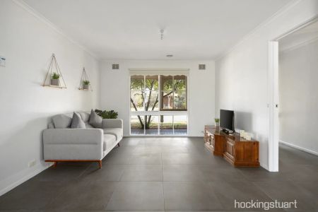 Eye Catching Family Home - Photo 2